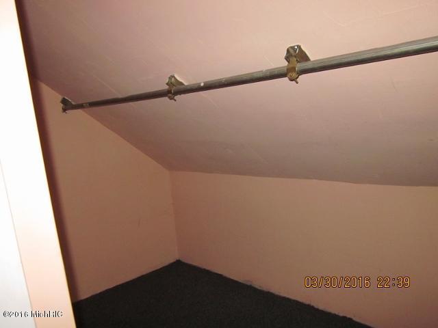 121 N Third St, Lawrence, MI 49064 photo 6
