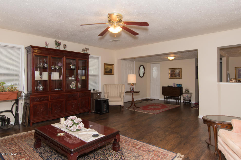 6672 S Dennison Rd, Plainwell, MI 49080 photo 6