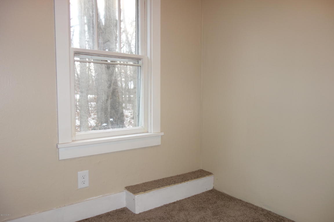 593 S S Grn, White Cloud, MI 49349 photo 13