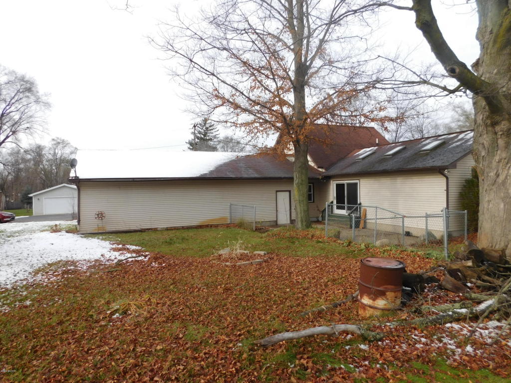 620 Centreville Rd, Constantine, MI 49042 photo 8