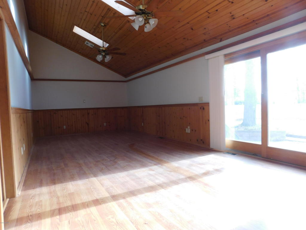 620 Centreville Rd, Constantine, MI 49042 photo 27