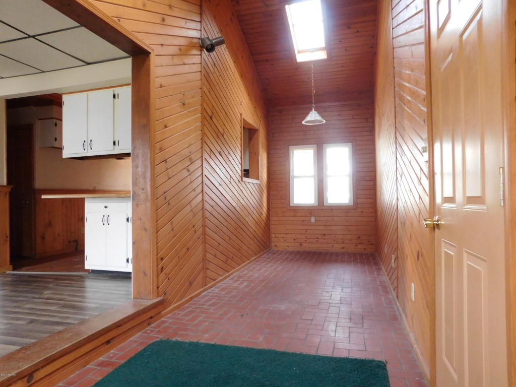 620 Centreville Rd, Constantine, MI 49042 photo 12