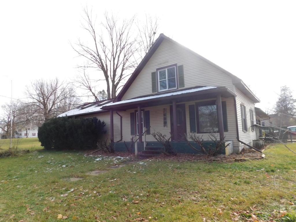 620 Centreville Rd, Constantine, MI 49042 photo 2