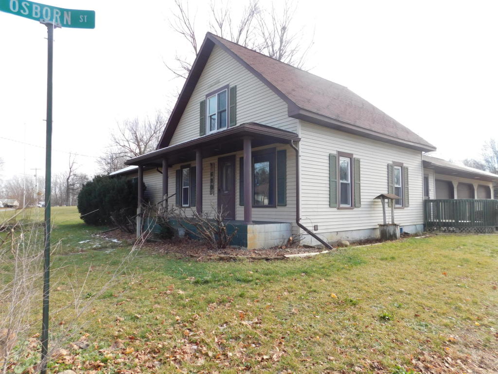 620 Centreville Rd, Constantine, MI 49042 photo 3