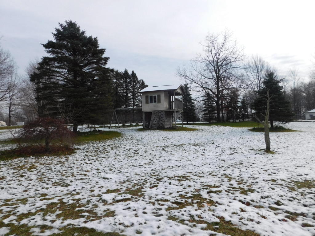620 Centreville Rd, Constantine, MI 49042 photo 11