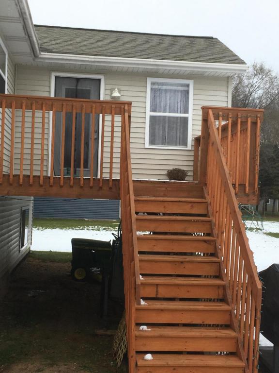808 Thompson Ct, Belding, MI 48809 photo 16