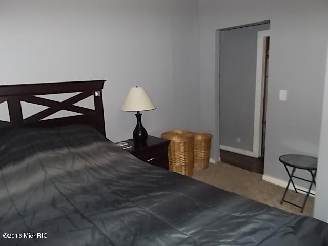 190 E Barton St, Newaygo, MI 49337 photo 17