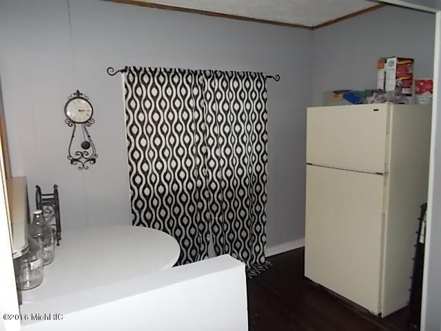 190 E Barton St, Newaygo, MI 49337 photo 13