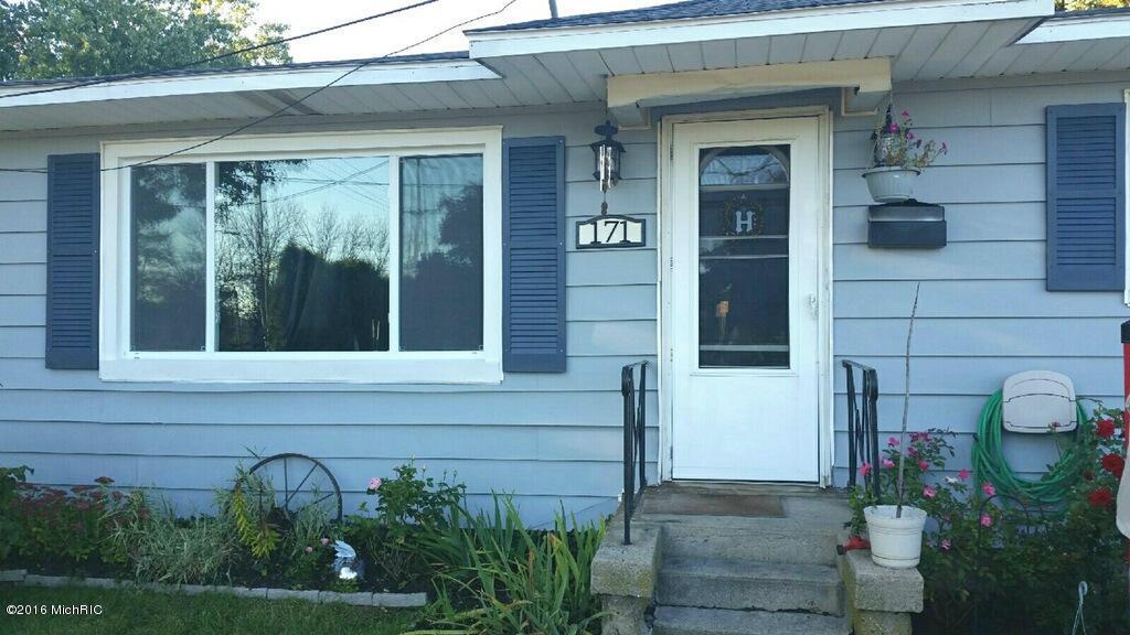 171 E Gardner St NW, Sparta, MI 49345 photo 1
