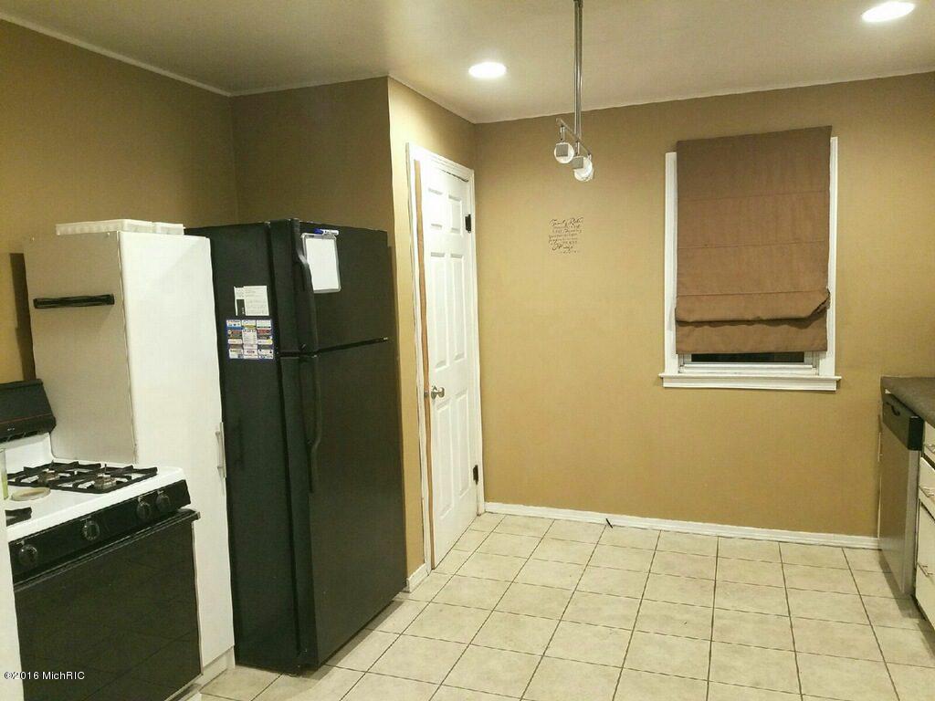 171 E Gardner St NW, Sparta, MI 49345 photo 14