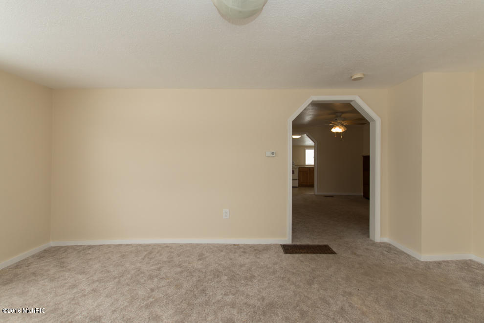 314 Locust, Marshall, MI 49068 photo 8