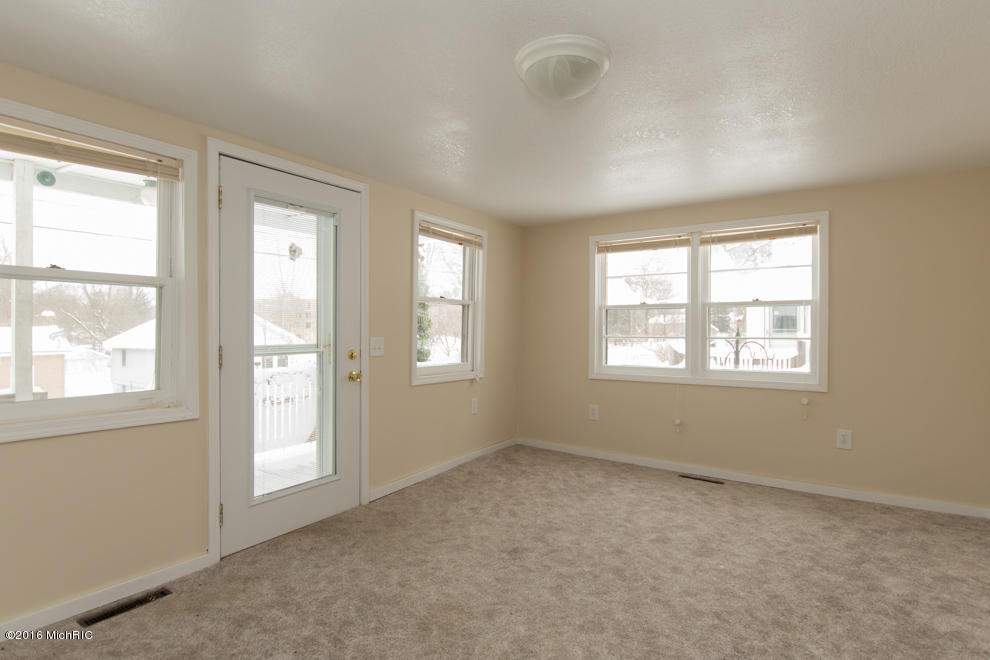 314 Locust, Marshall, MI 49068 photo 11