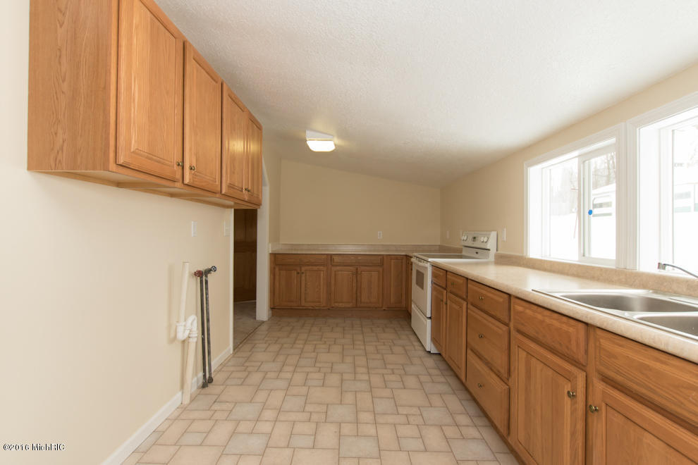 314 Locust, Marshall, MI 49068 photo 18