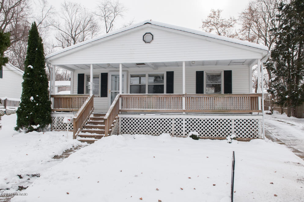 314 Locust, Marshall, MI 49068 photo 3