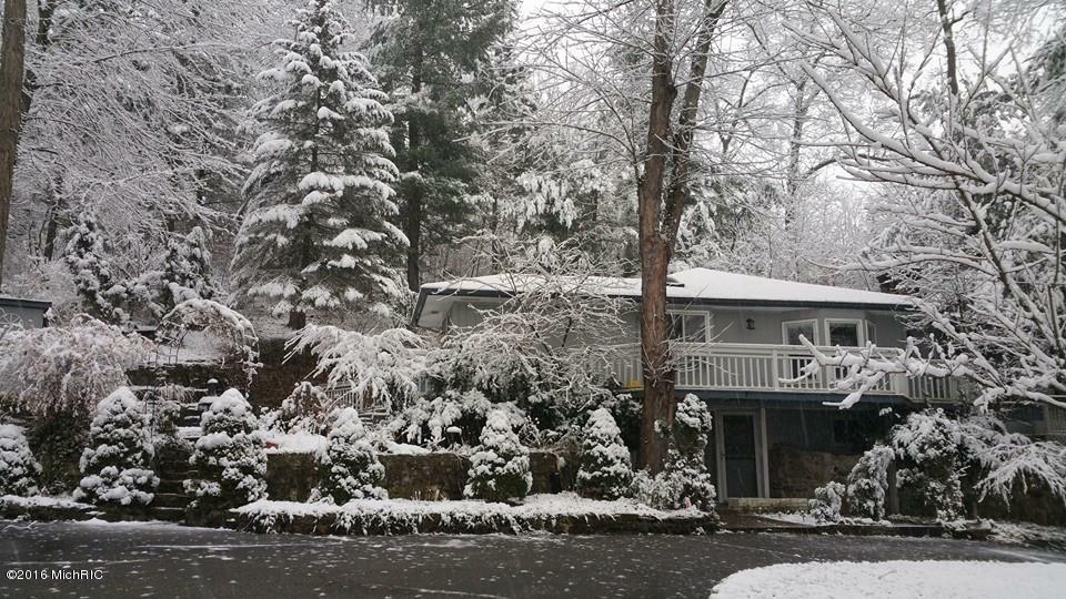 7955 Cascade Rd SE, Ada, MI 49301 photo 5