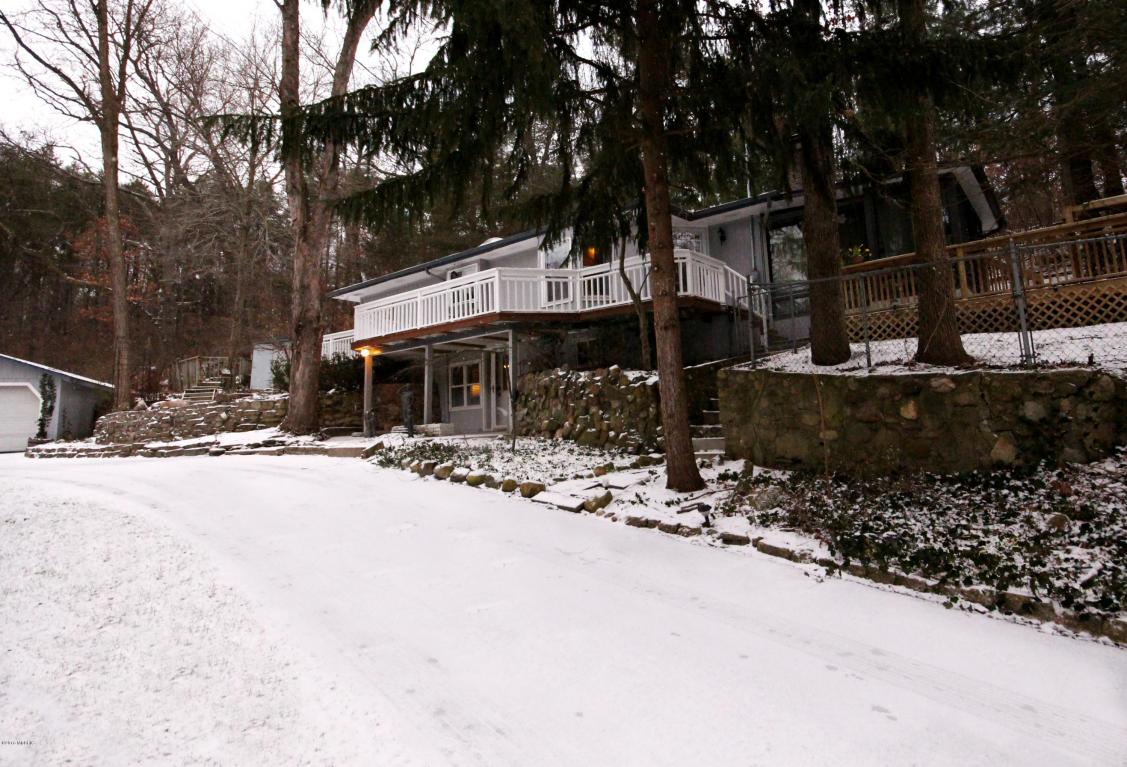 7955 Cascade Rd SE, Ada, MI 49301 photo 3