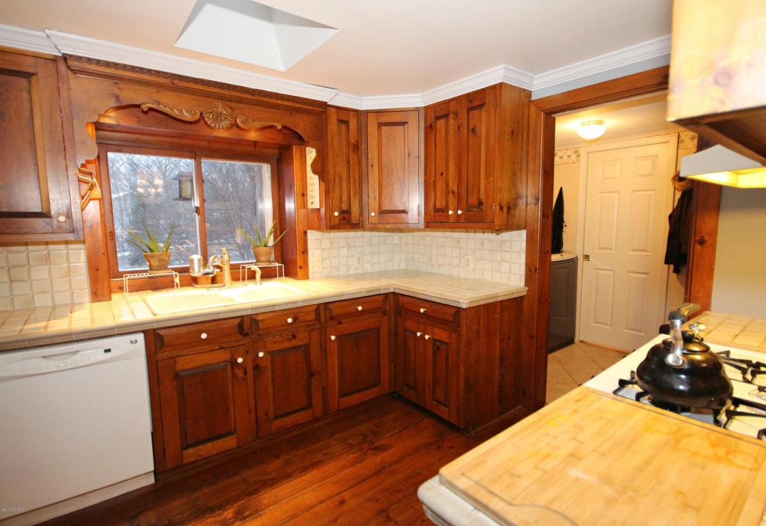 7955 Cascade Rd SE, Ada, MI 49301 photo 12