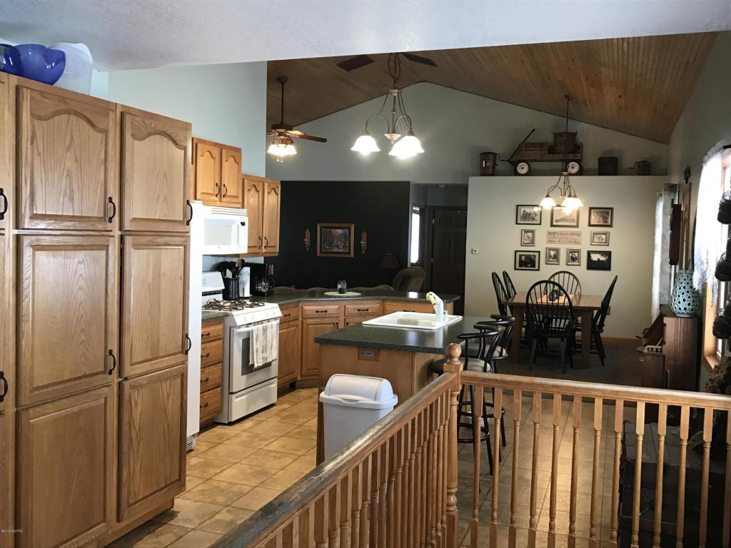 7931 Fowler Rd, Reading, MI 49274 photo 9