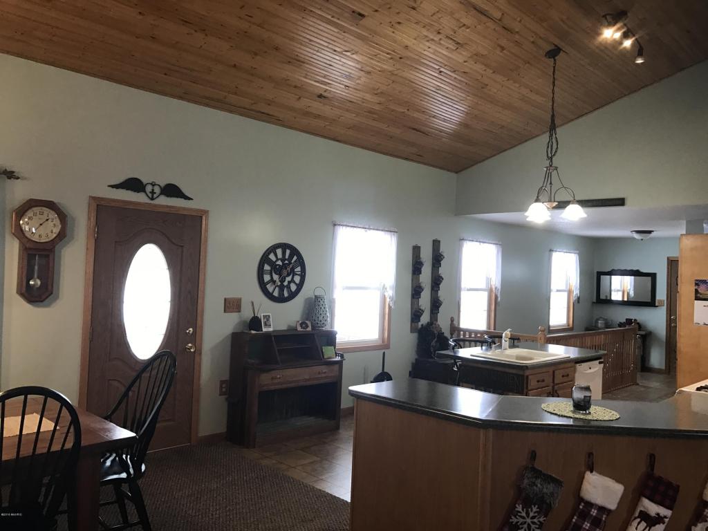 7931 Fowler Rd, Reading, MI 49274 photo 8