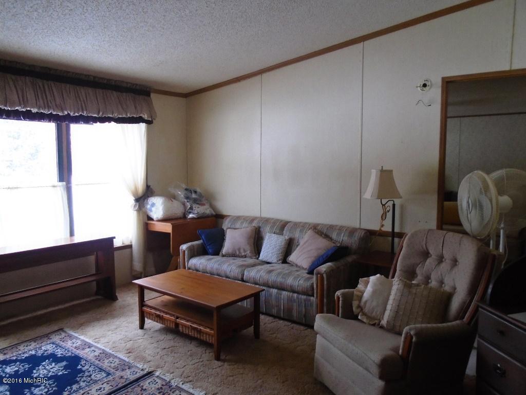 1766 E Vanburen, White Cloud, MI 49349 photo 10