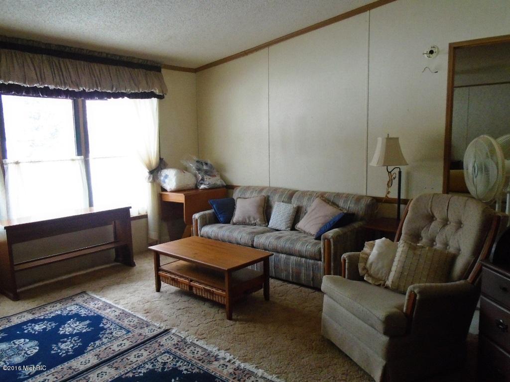1766 E Vanburen, White Cloud, MI 49349 photo 11