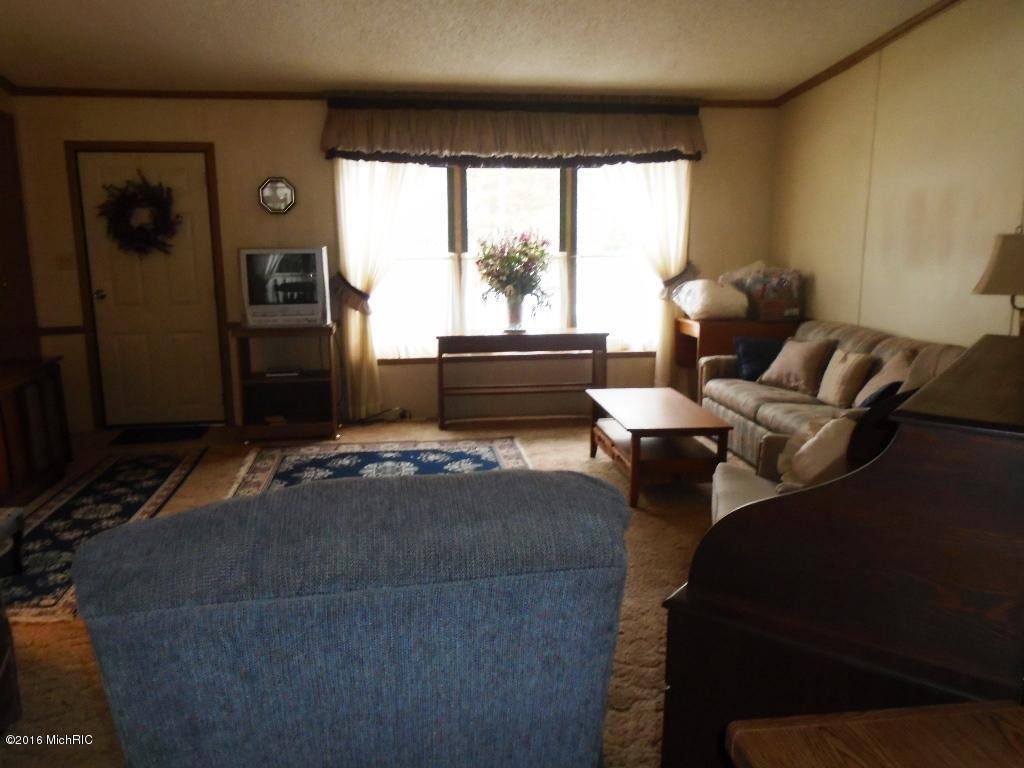 1766 E Vanburen, White Cloud, MI 49349 photo 7