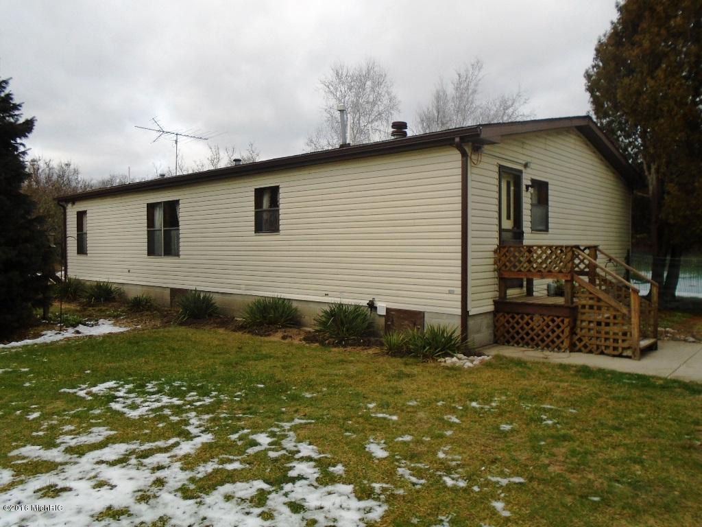1766 E Vanburen, White Cloud, MI 49349 photo 20