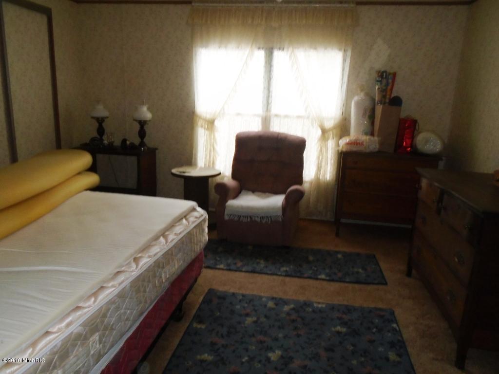 1766 E Vanburen, White Cloud, MI 49349 photo 12