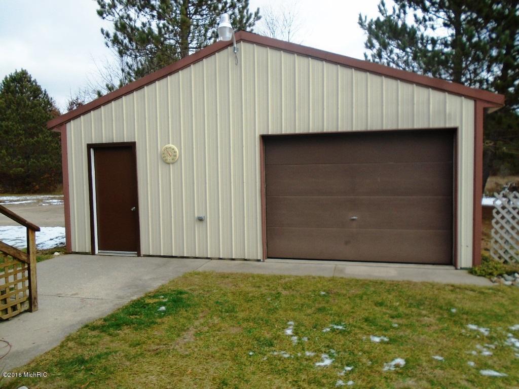 1766 E Vanburen, White Cloud, MI 49349 photo 22