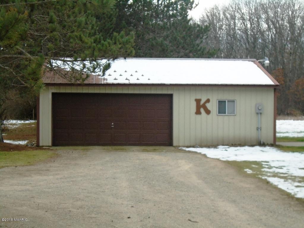 1766 E Vanburen, White Cloud, MI 49349 photo 21