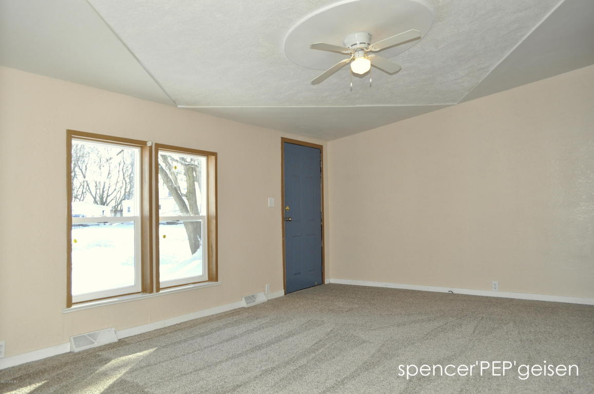 823 York St, Belding, MI 48809 photo 3
