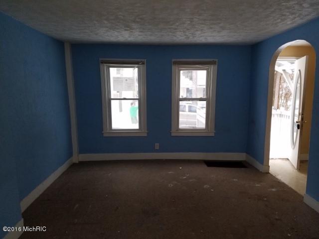 531 Cherry St, Niles, MI 49120 photo 6