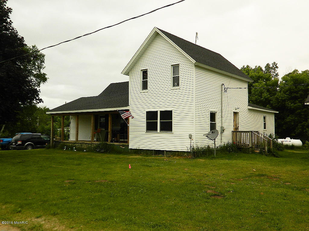 15280 White Rd, Bailey, MI 49303 photo 1