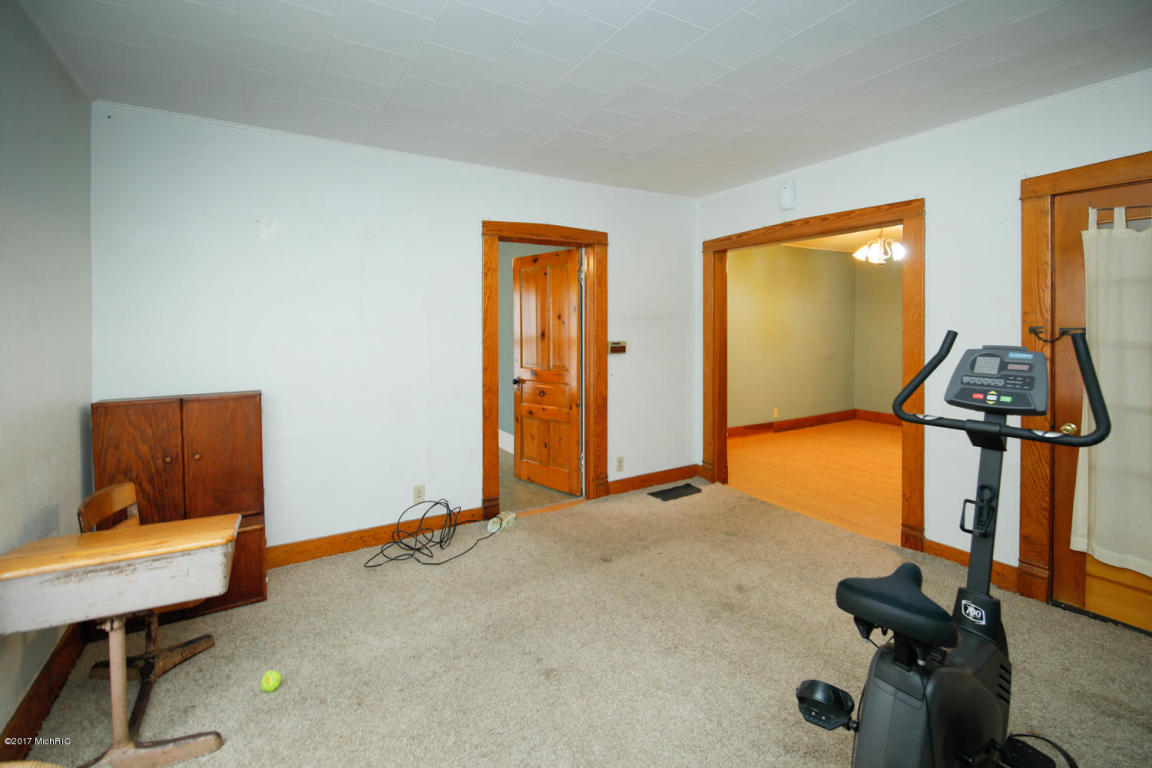 301 Spring St, Three Rivers, MI 49093 photo 7