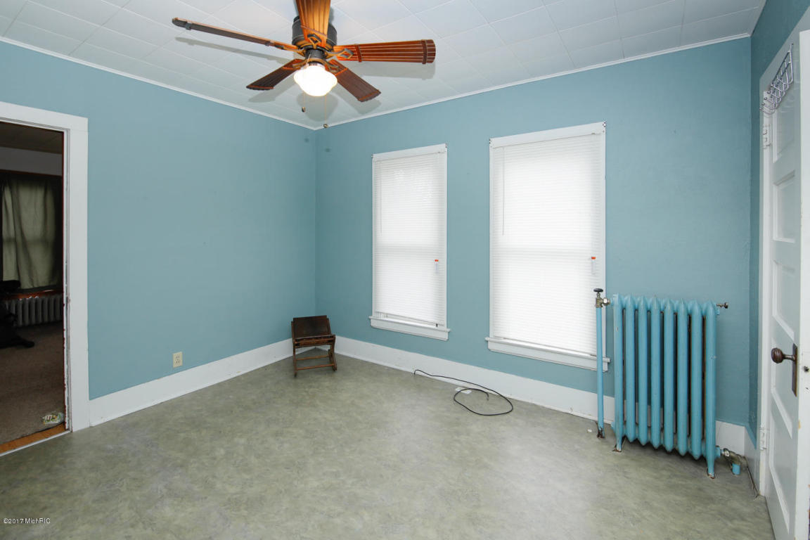 301 Spring St, Three Rivers, MI 49093 photo 10