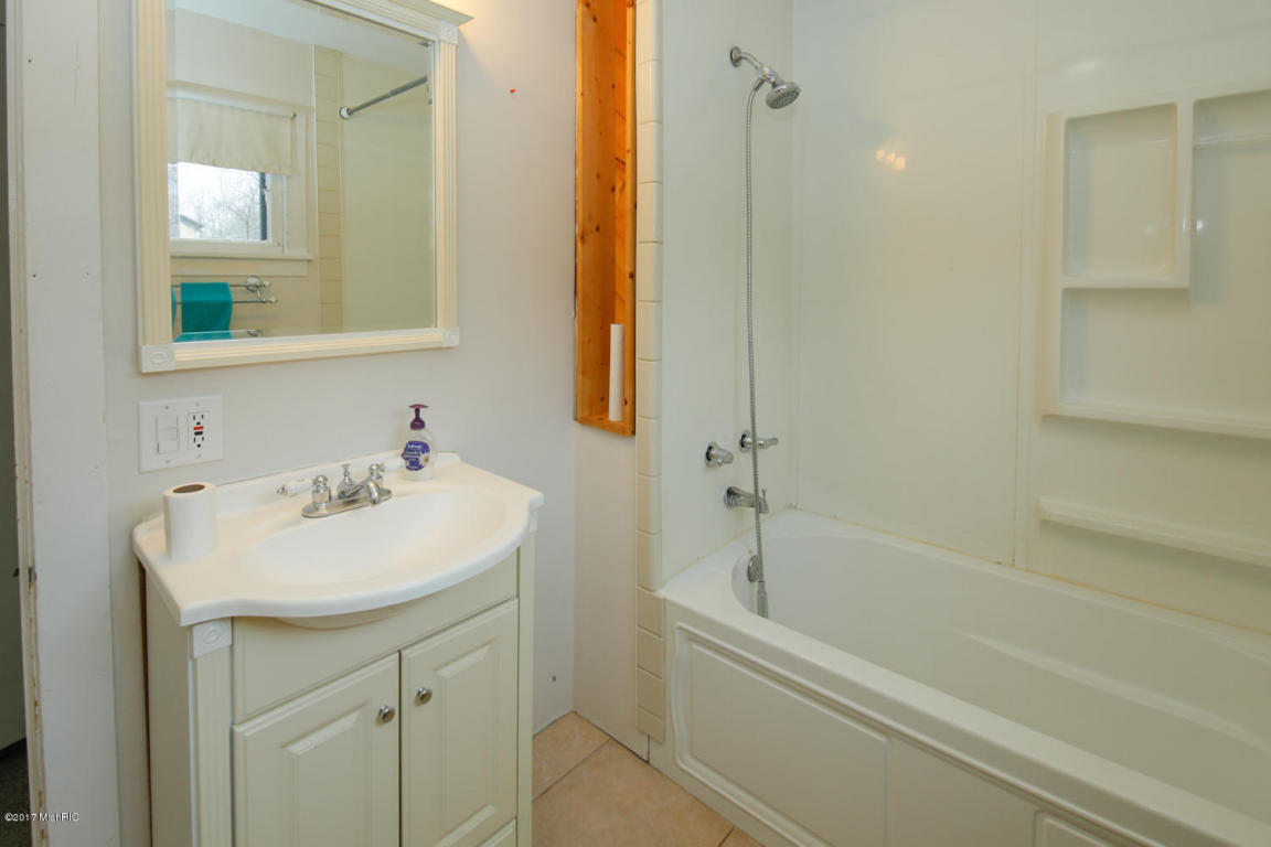 301 Spring St, Three Rivers, MI 49093 photo 11