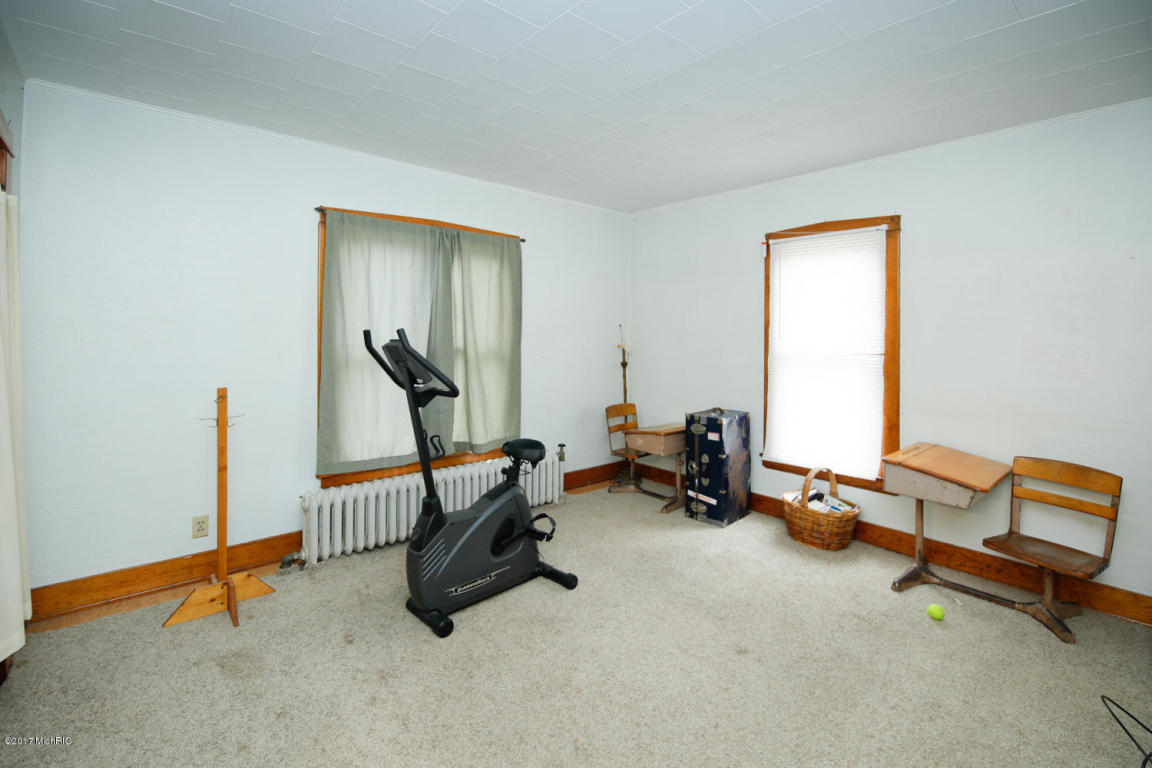 301 Spring St, Three Rivers, MI 49093 photo 6