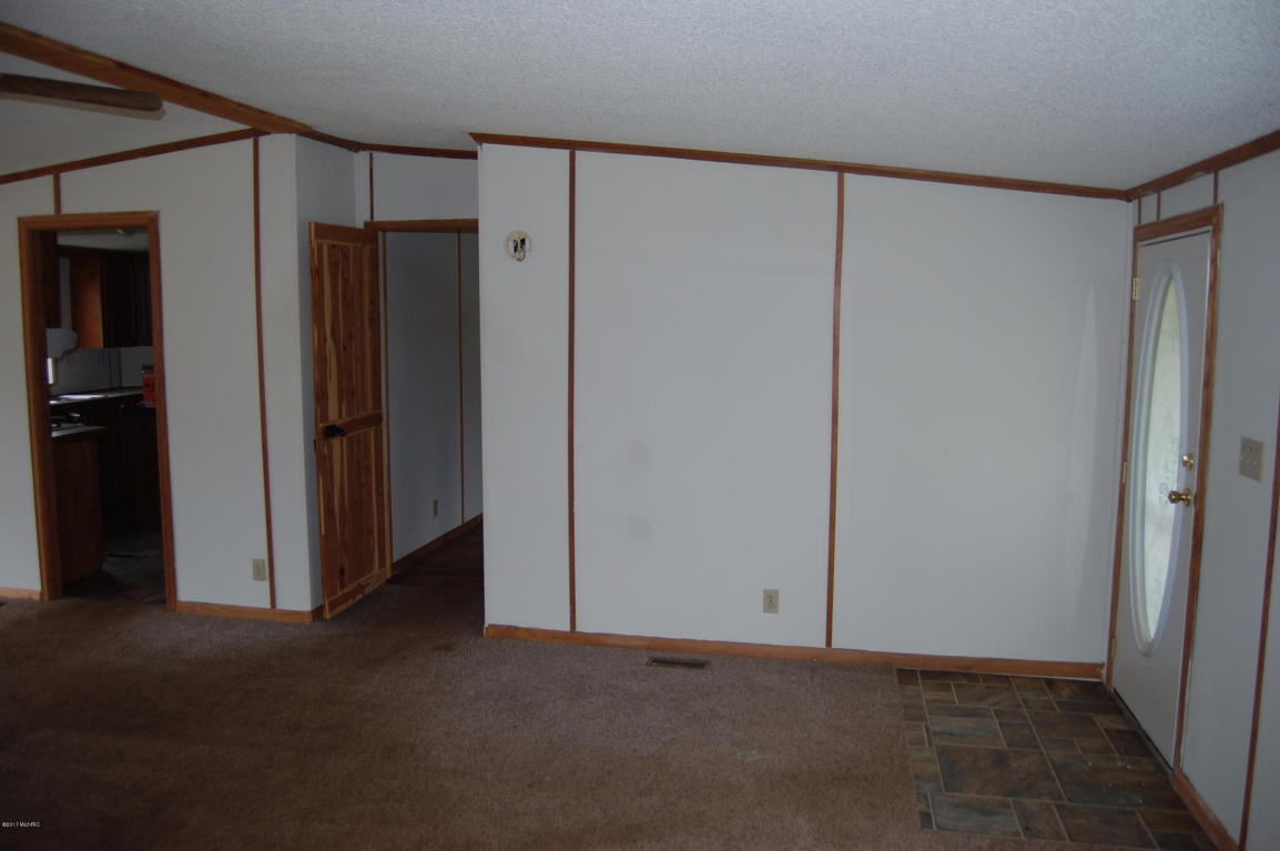 615 S Hawkins, Gladwin, MI 48624 photo 6
