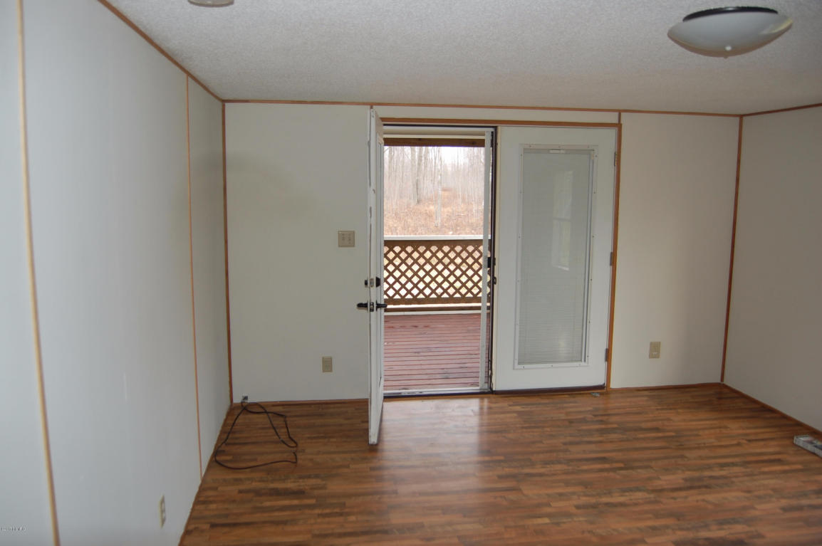 615 S Hawkins, Gladwin, MI 48624 photo 12
