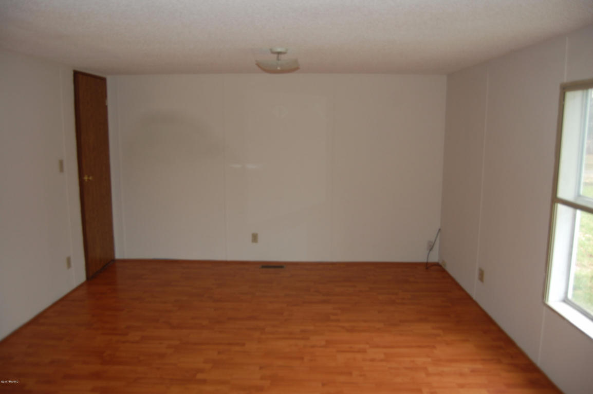 615 S Hawkins, Gladwin, MI 48624 photo 11