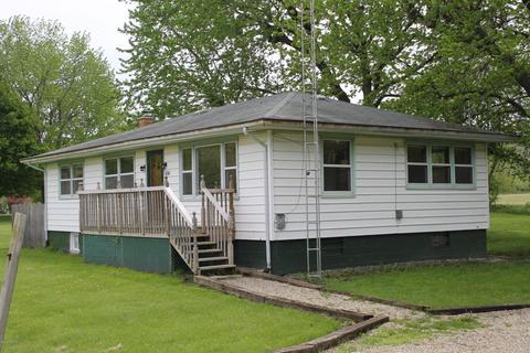 1670 Second St, Galien, MI 49113 photo 1