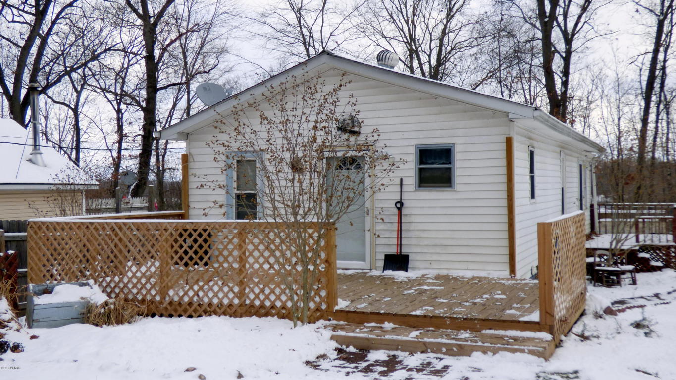 56815 Point Rd, Cassopolis, MI 49031 photo 1