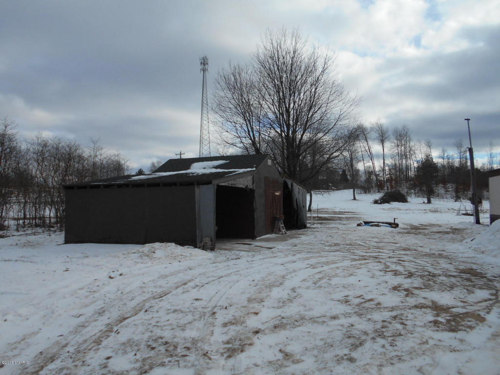 3563 E Baker Rd, Hesperia, MI 49421 photo 17