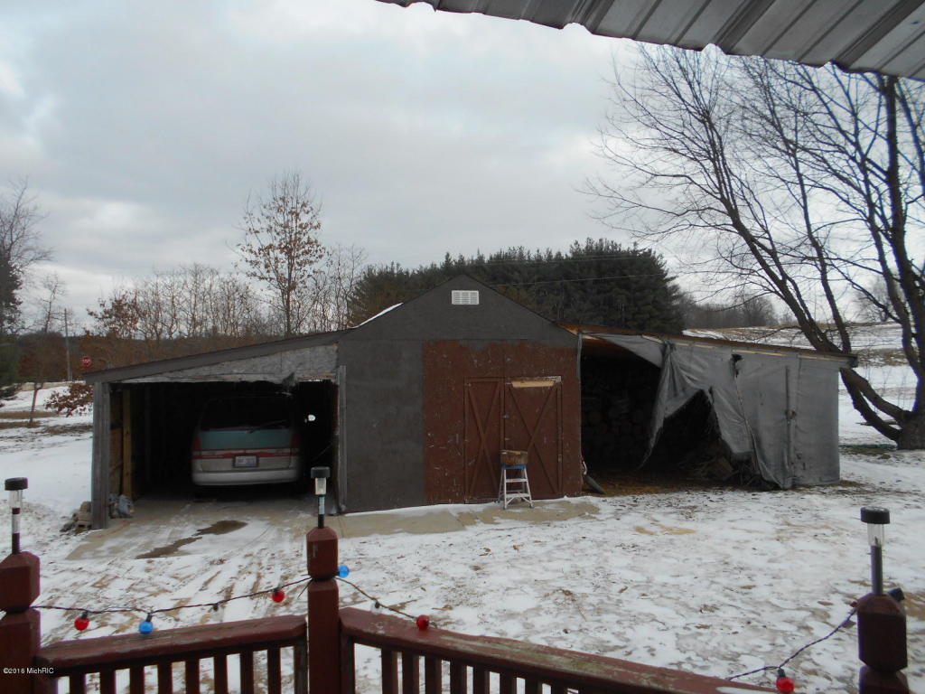 3563 E Baker Rd, Hesperia, MI 49421 photo 2
