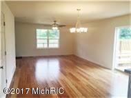 214 Corwin Mdws, Lawrence, MI 49064 photo 3