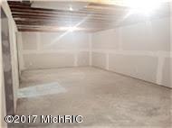 214 Corwin Mdws, Lawrence, MI 49064 photo 6