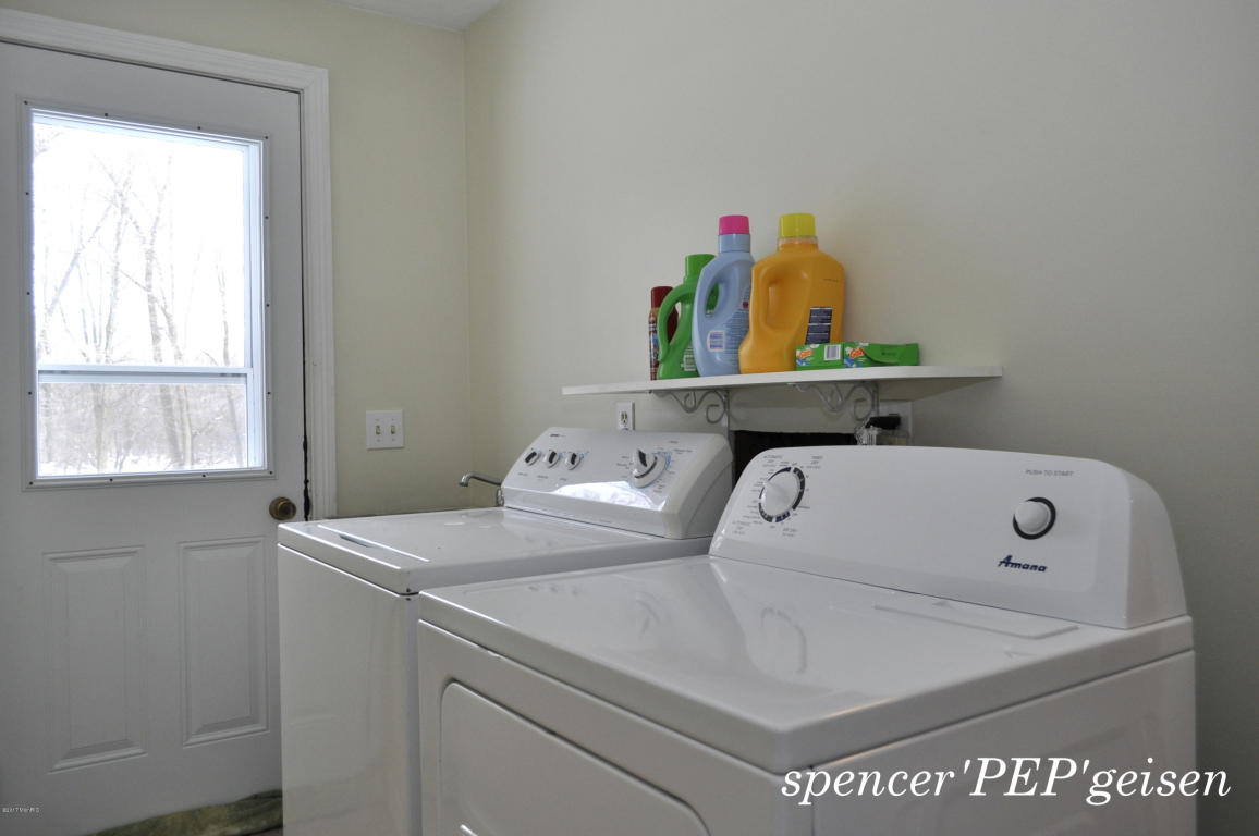 860 Water St, Belding, MI 48809 photo 20