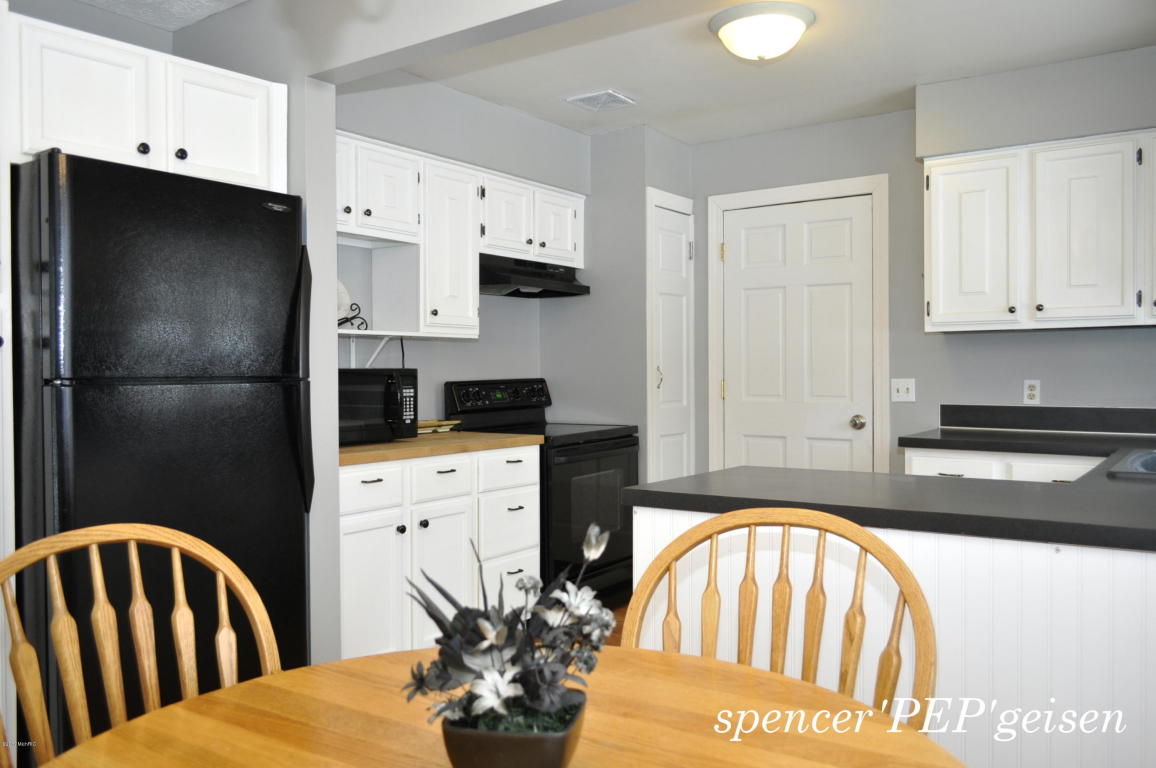 860 Water St, Belding, MI 48809 photo 7