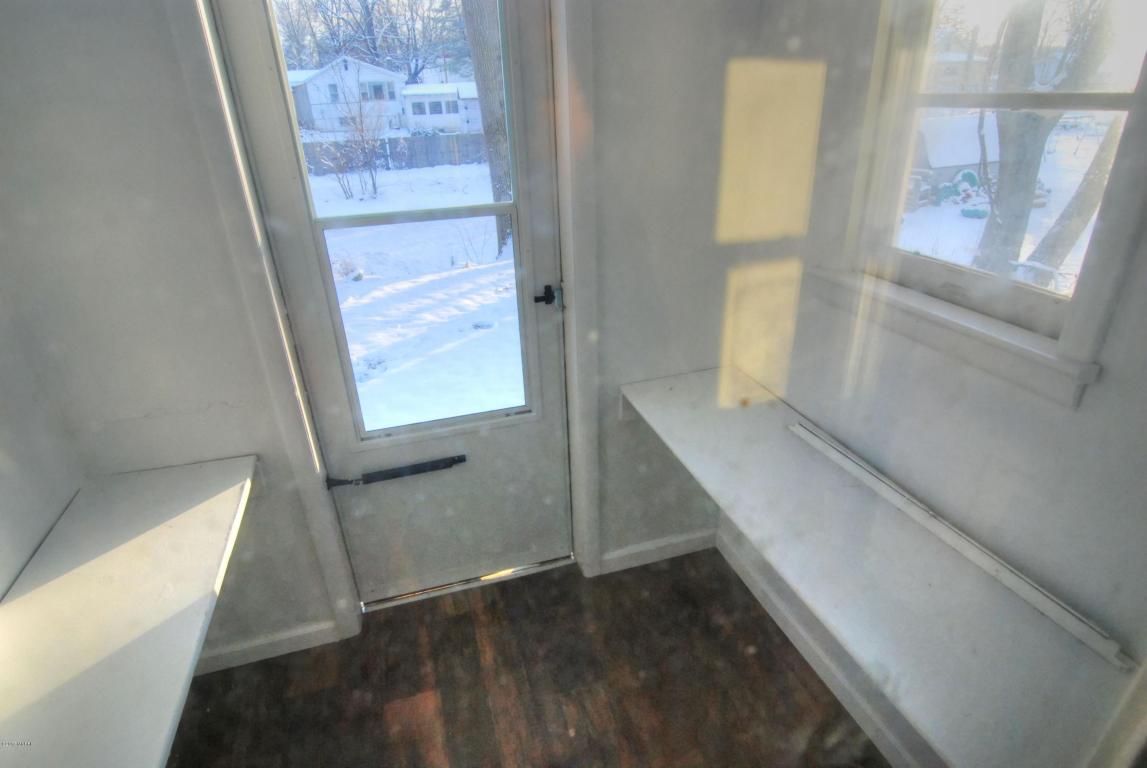 402 E South, Cassopolis, MI 49031 photo 13