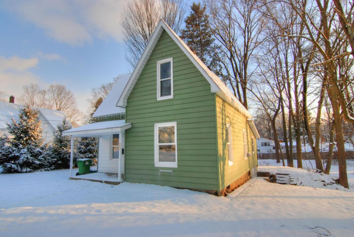402 E South, Cassopolis, MI 49031 photo 2